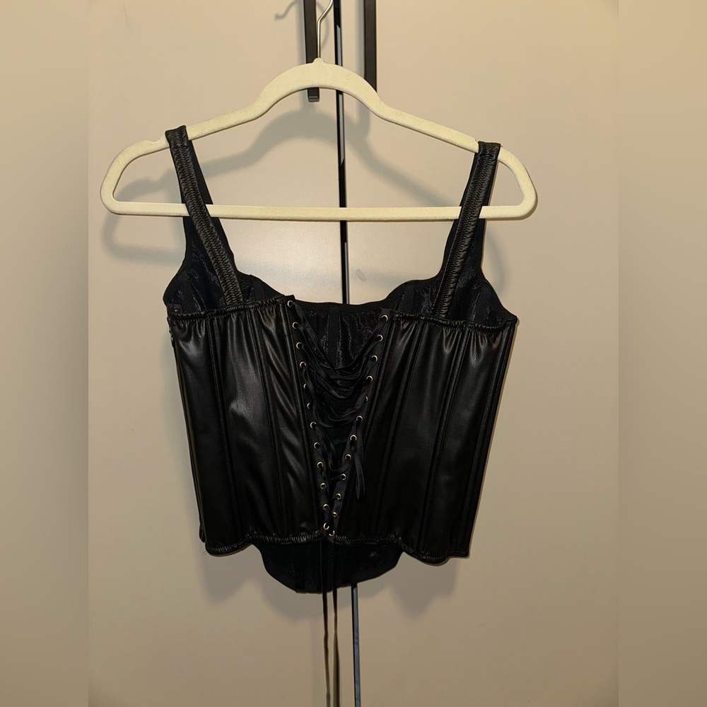Victoria Secret Black Women's Faux Leather Corset Top Size Large - Picture 4 of 5